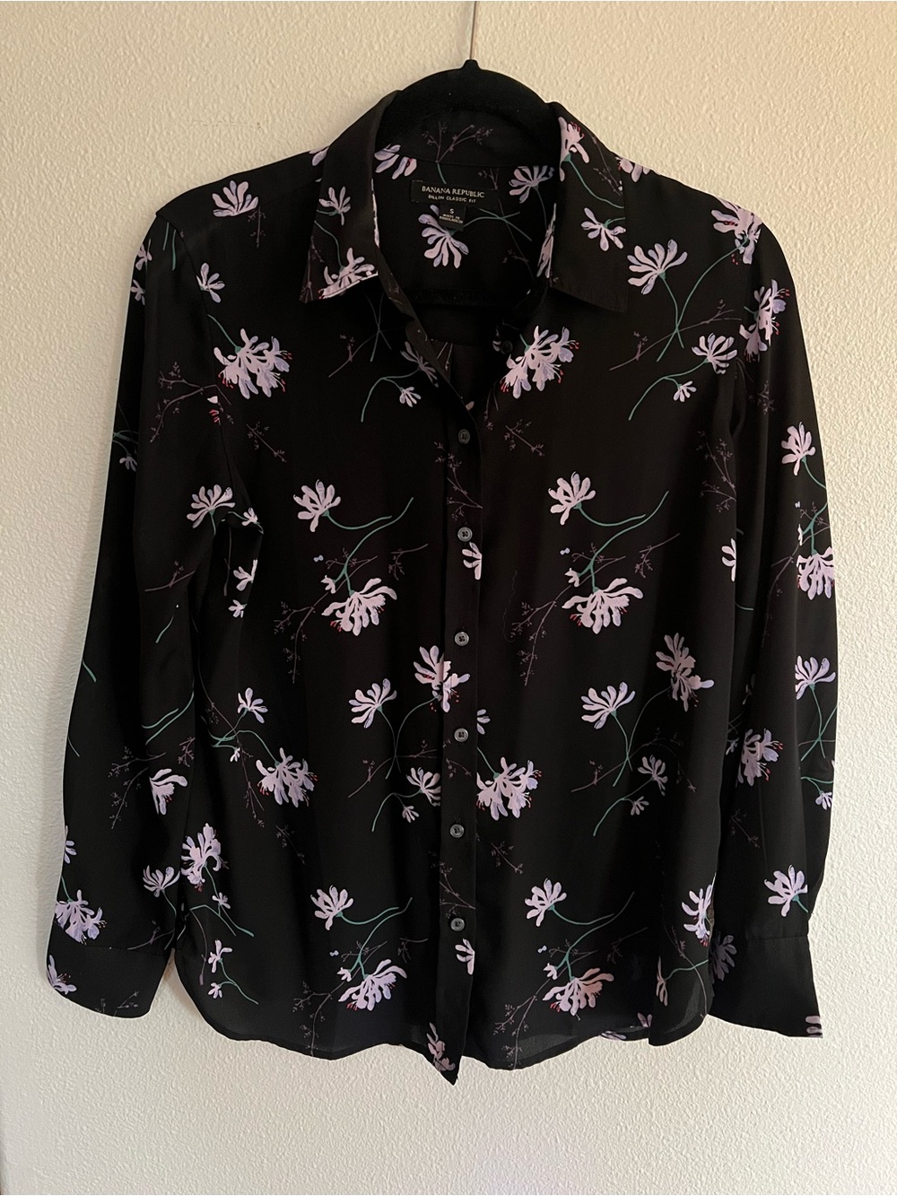 Banana Republic Small Women’s Dillon Classic Fit Blouse size small